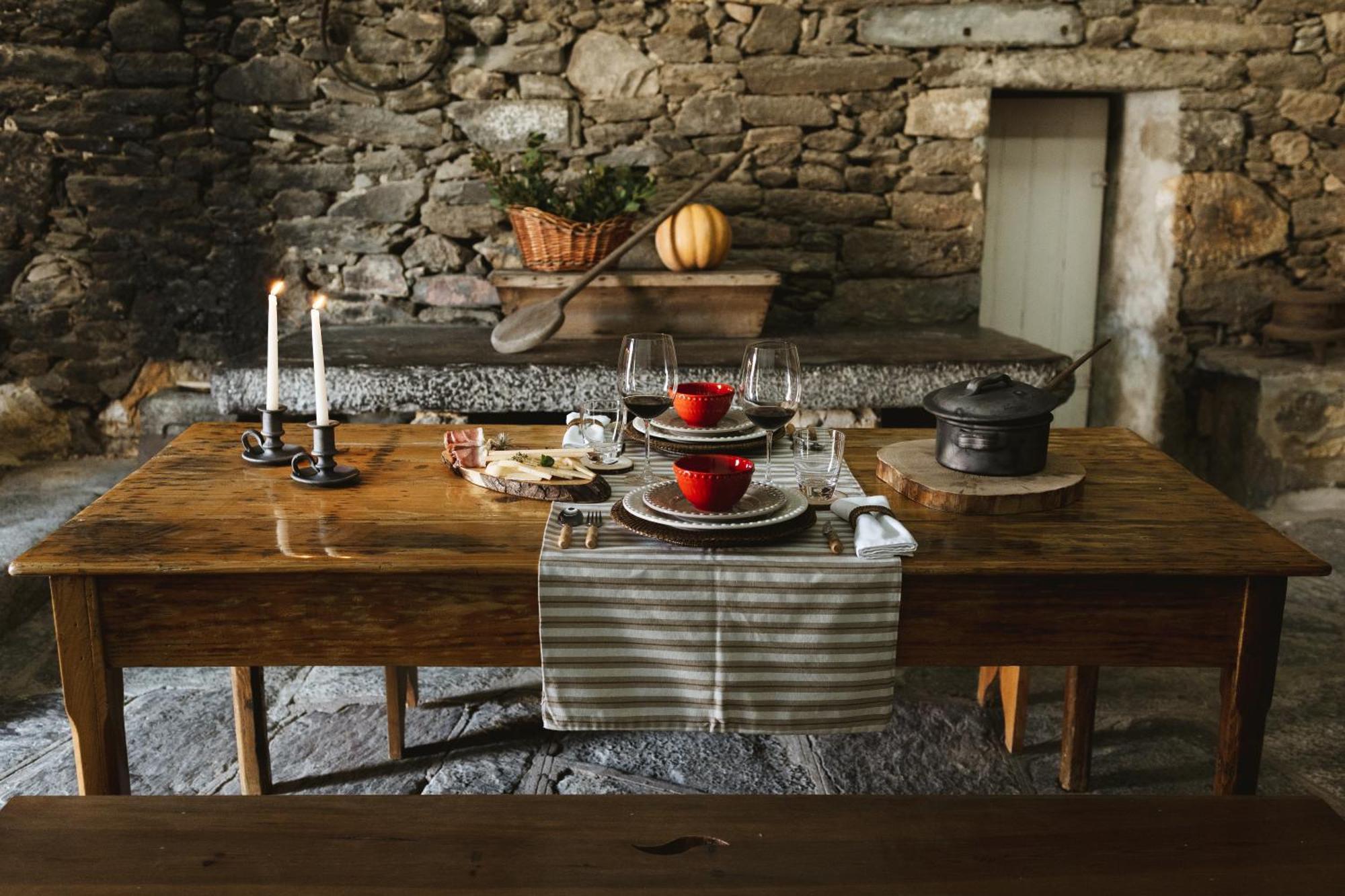 Douro Scala Hotel Mesao Frio Ngoại thất bức ảnh A table runner