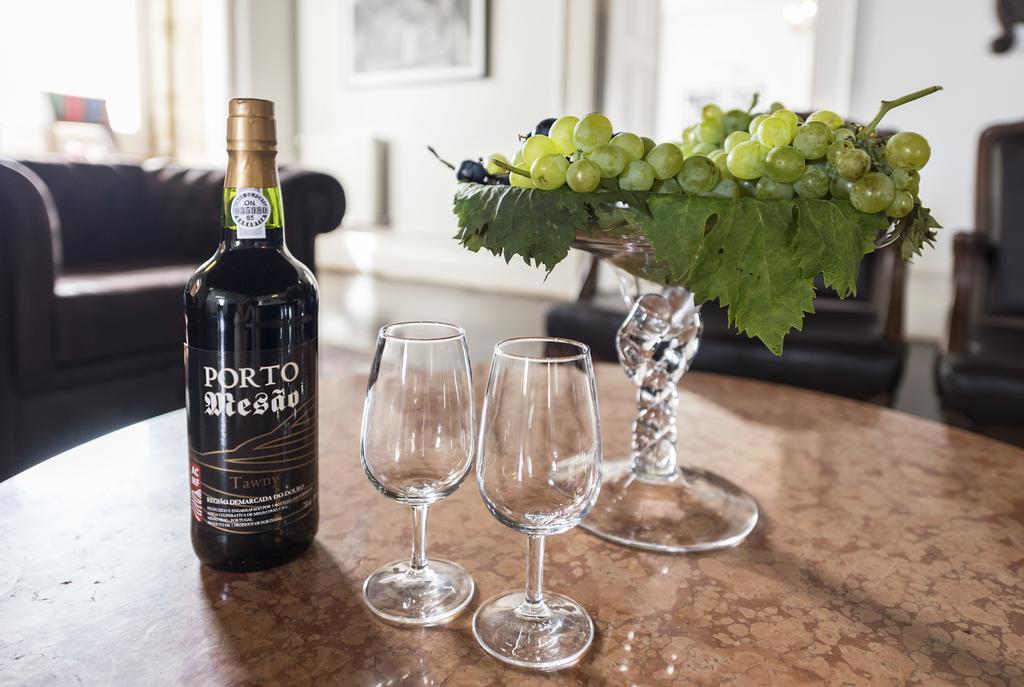 Douro Scala Hotel Mesao Frio Ngoại thất bức ảnh A bottle of Port wine