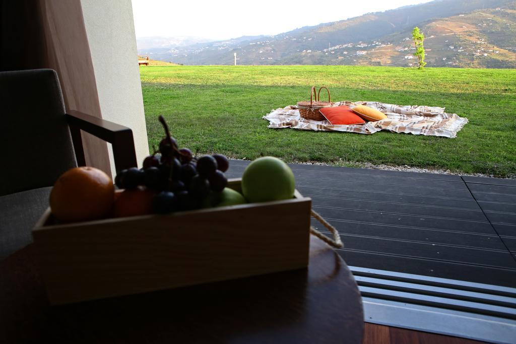 Douro Scala Hotel Mesao Frio Ngoại thất bức ảnh A picnic in the Douro Valley