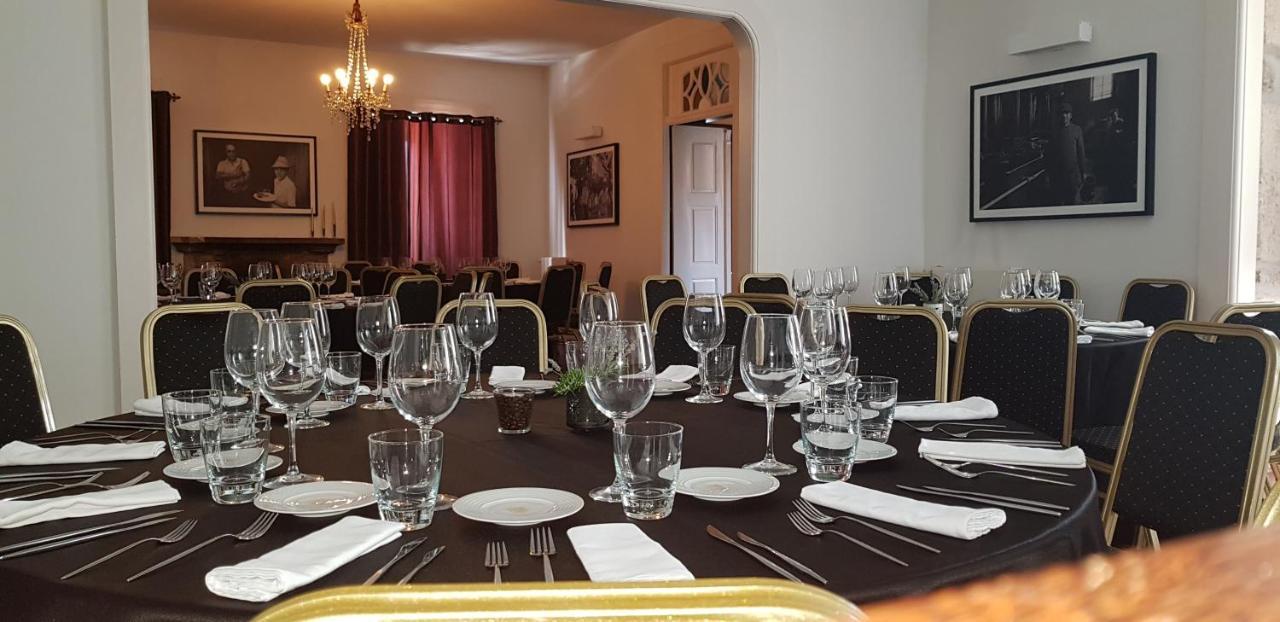 Douro Scala Hotel Mesao Frio Ngoại thất bức ảnh The dining room at the Royal Society of Wine Educators